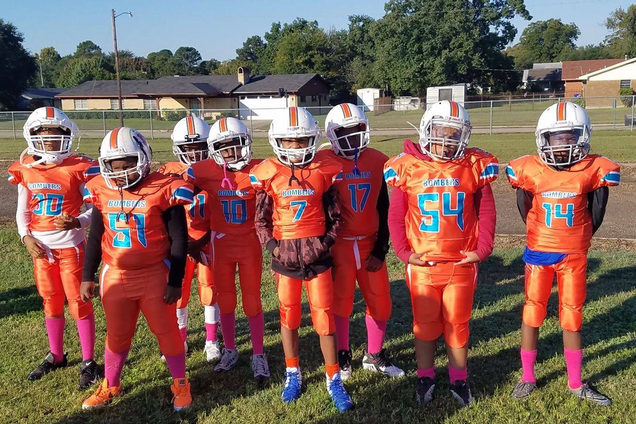 AMERICAN FOOTBALL UNIFORMS | BASKETBALL UNIFORMS | BASEBALL UNIFORMS | T-SHIRTS | CUSTOM GEARS | YOUTH TEAMS | SEMIPRO FOOTBALL | FOOTBALL COACH | LEGGINGS | YOGA PANTS