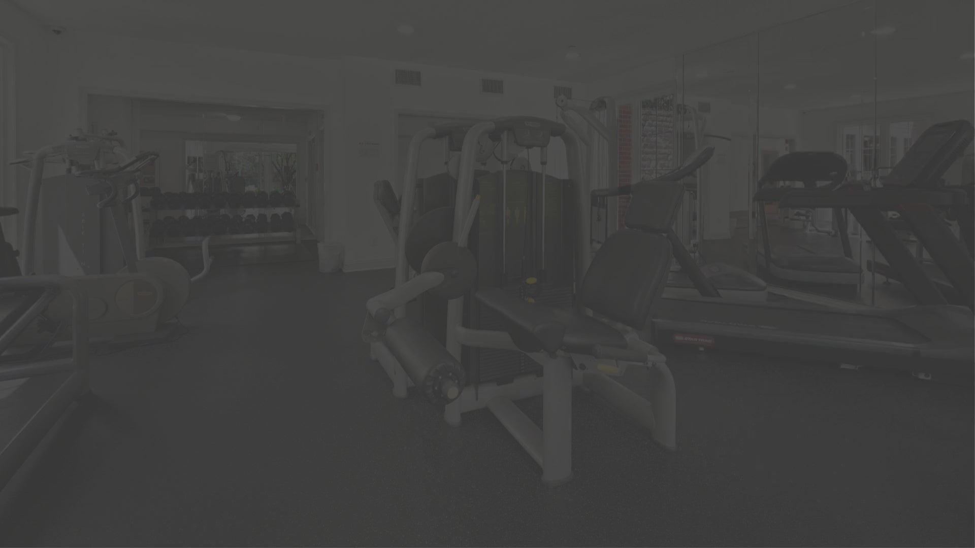 Ankle Straps for Cable Machines – Cable Kickbacks & Glute Workout Demo | Athletin Be Sporty